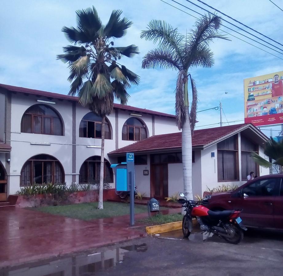 Hotel La Siesta Sullana Exterior photo