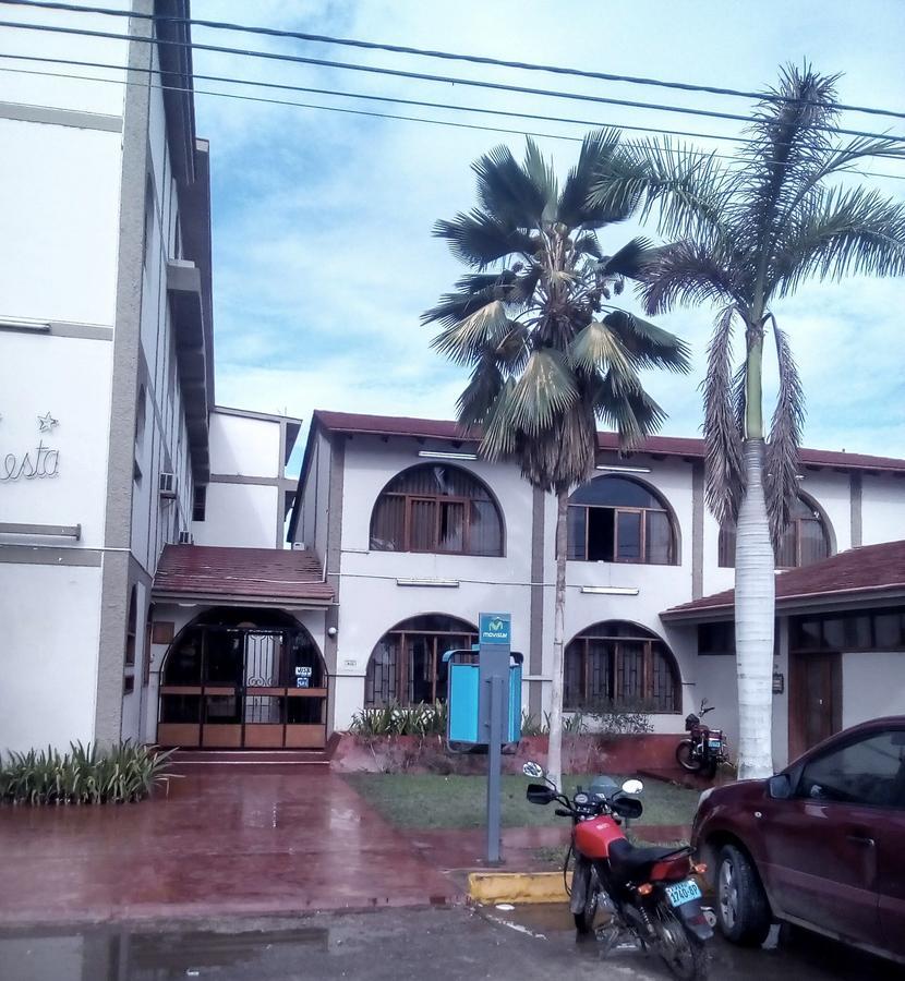Hotel La Siesta Sullana Exterior photo
